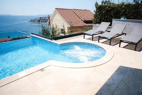 Villas-Kroatien 0*, Trogir